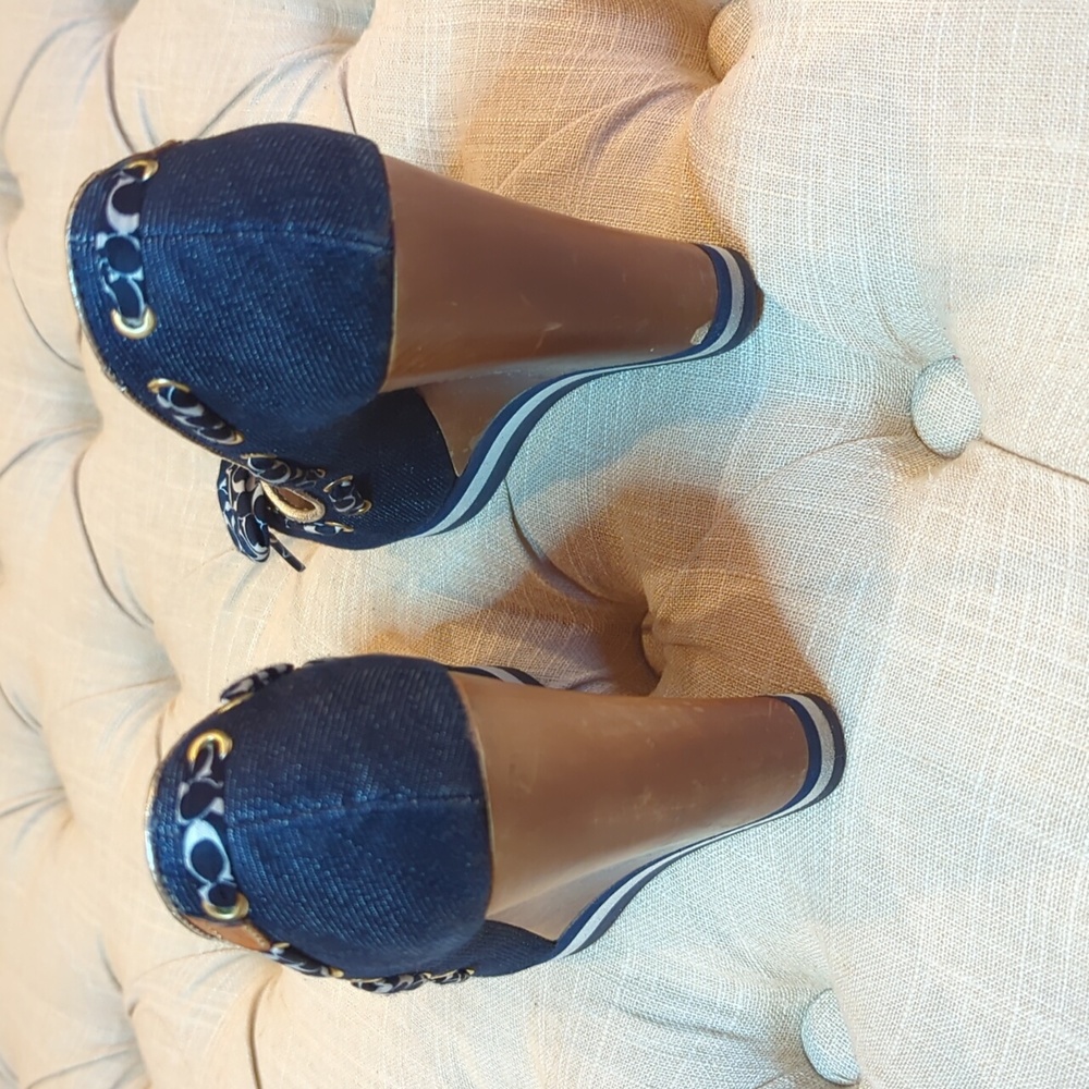 Coach Wedges - Picture 4 of 11